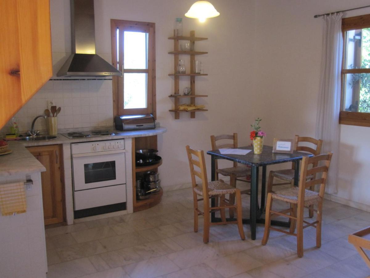 Ionianeon Apartments Agios Ilias  Екстер'єр фото
