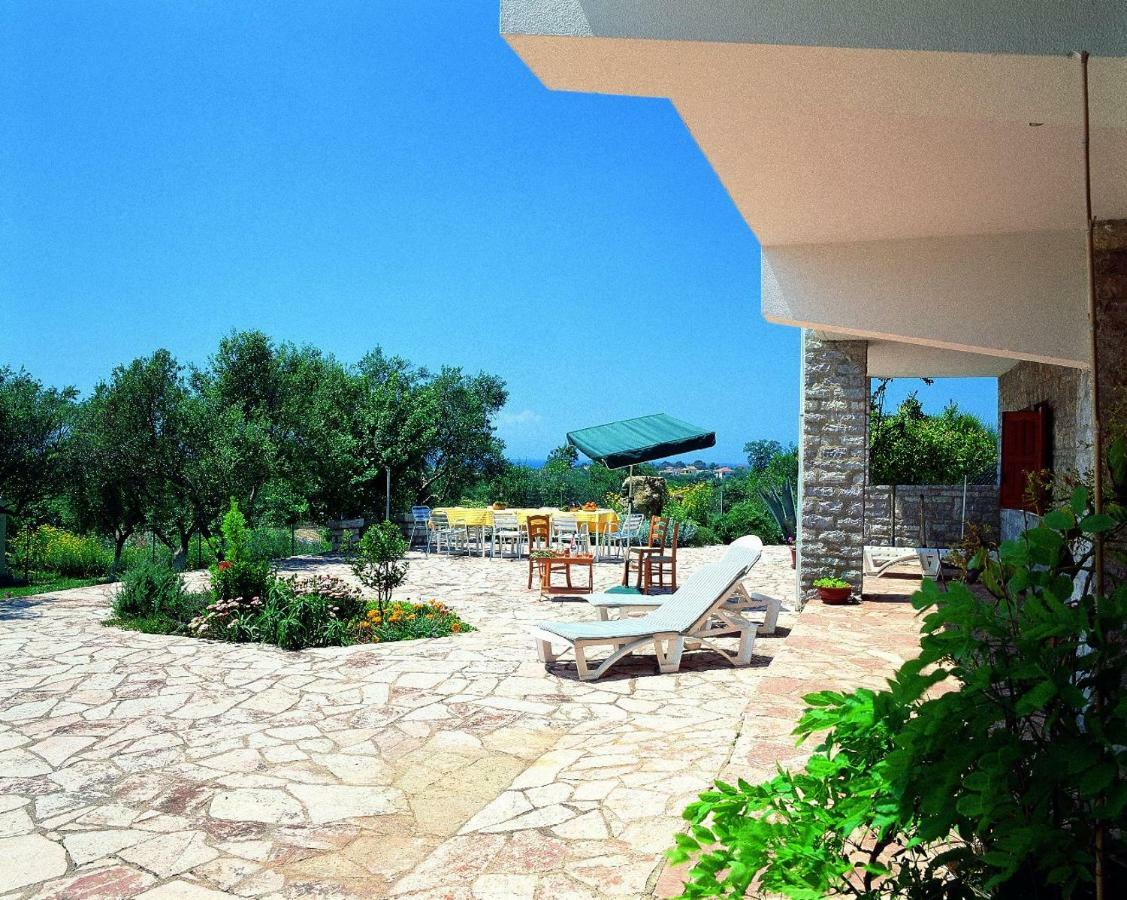 Ionianeon Apartments Agios Ilias  Екстер'єр фото